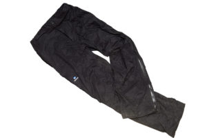 夏の縦走用超軽量ハードシェルの頂点 finetrackエバーブレスフォトンパンツ finetrack エバーブレスフォトン