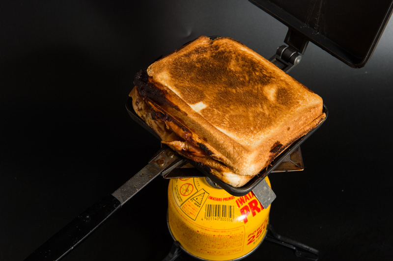 バウルーを使ったホットサンド