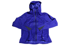 登山の必需品となったfinetrackのニュウモラップフーディの機能とオススメの使い方 finetrackニュウモラップフーディ